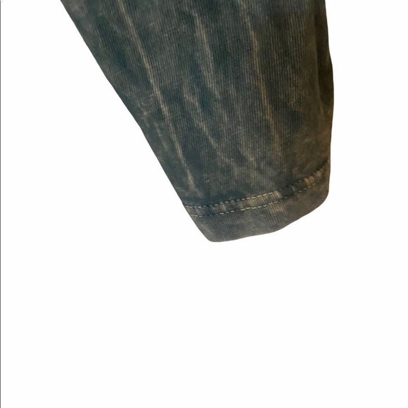 Women’s Altair’s State Distressed Teal Top • Medium - Picture 6 of 16